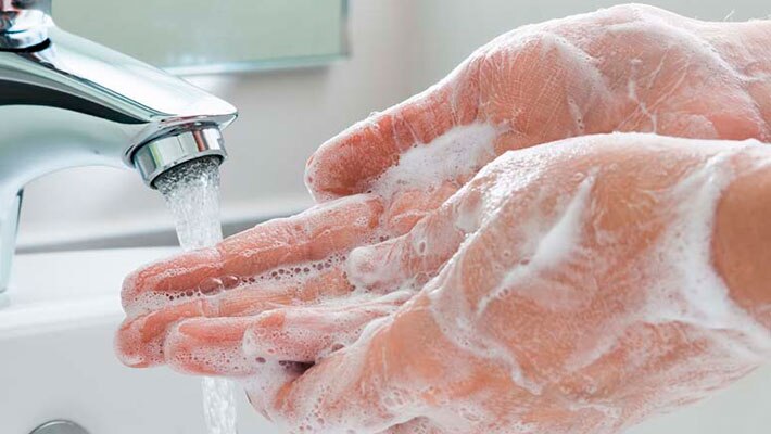Consejos para el cuidado de la piel: cómo lavarse y protegerse las manos Consejos para el cuidado de la piel: cómo lavarse y protegerse las manos